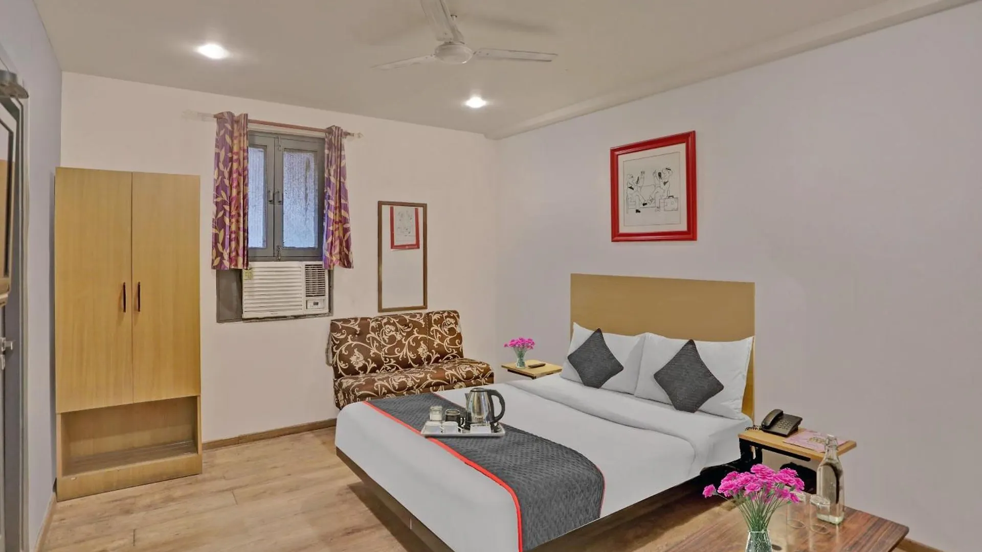 Townhouse Jp Grand Near Mayapuri Chowk New Delhi 4*,